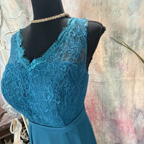 📌Azazie Lace Ink Blue Chiffon Formal - Bridesmaid Dress with Keyhole Backside - Picture 4 of 16